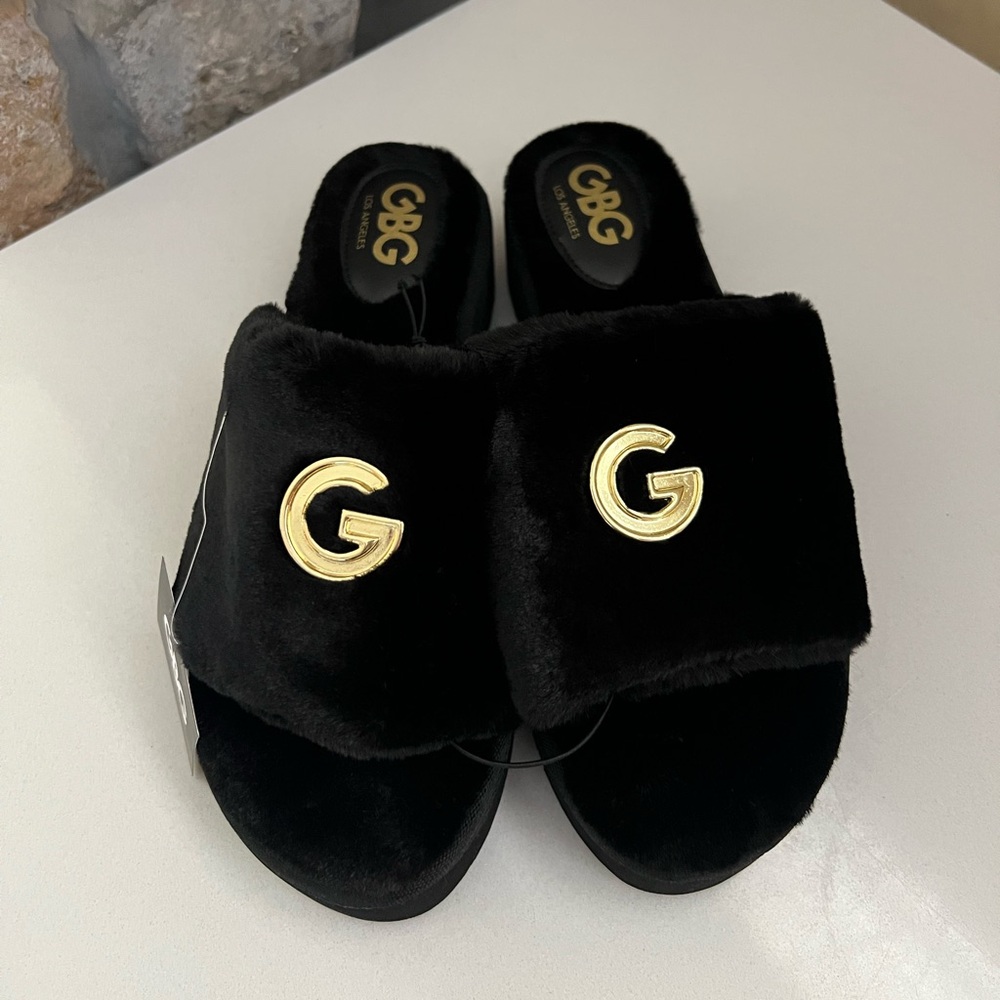 G by Guess Faux Fur Platform Sandals Size 10 - Picture 1 of 6
